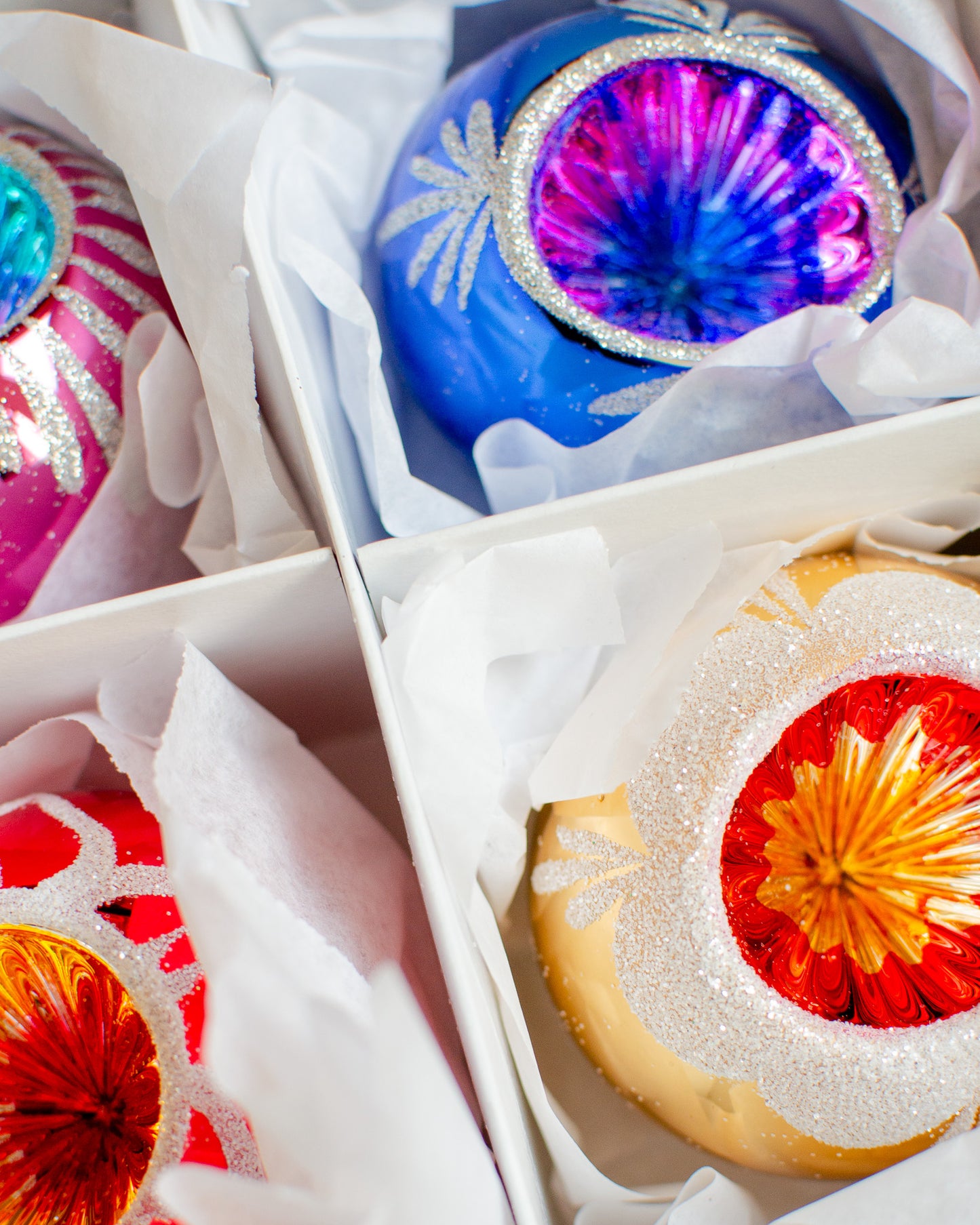 Christmas Ball Rosette Medium Set of 6