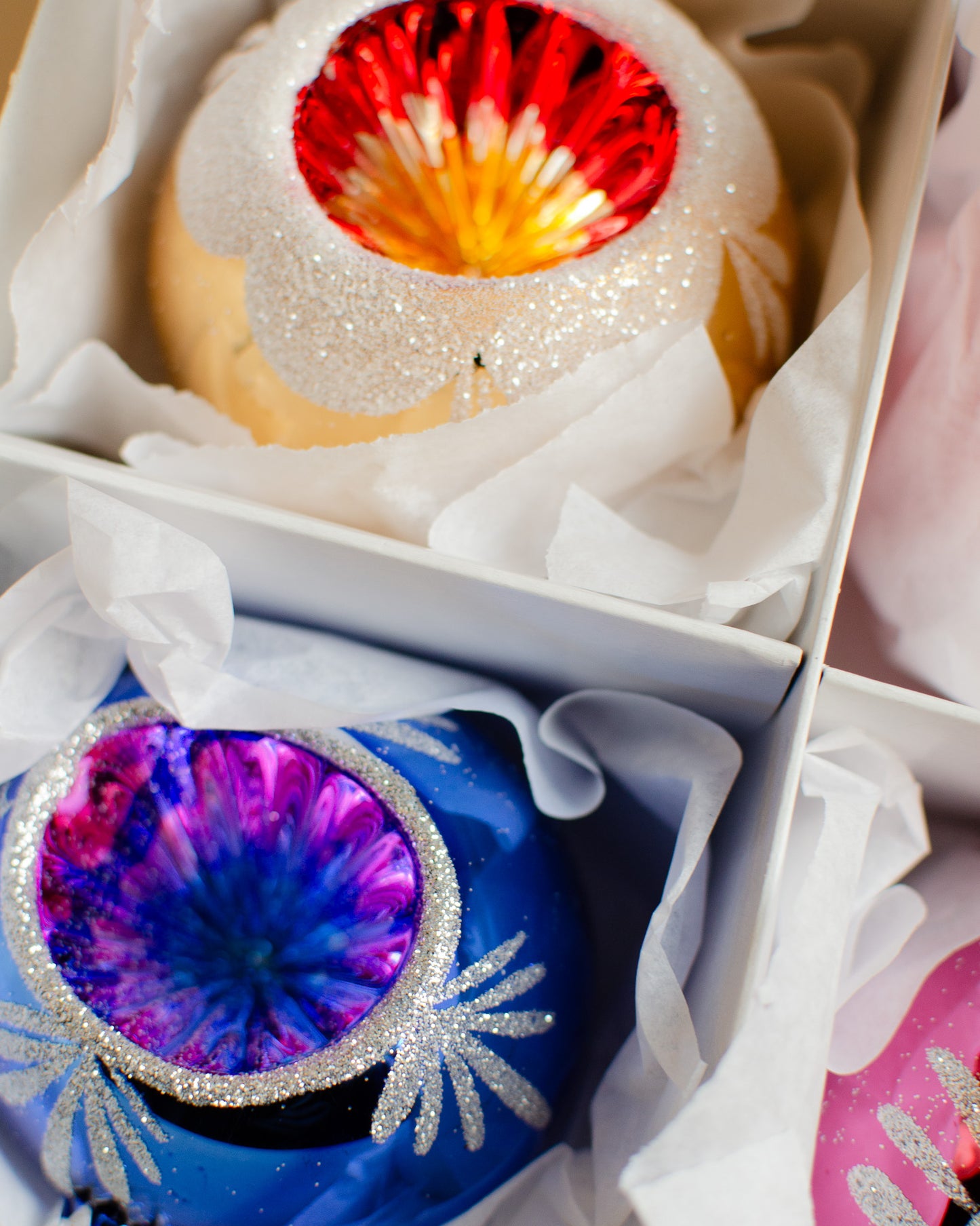 Christmas Ball Rosette Medium Set of 6