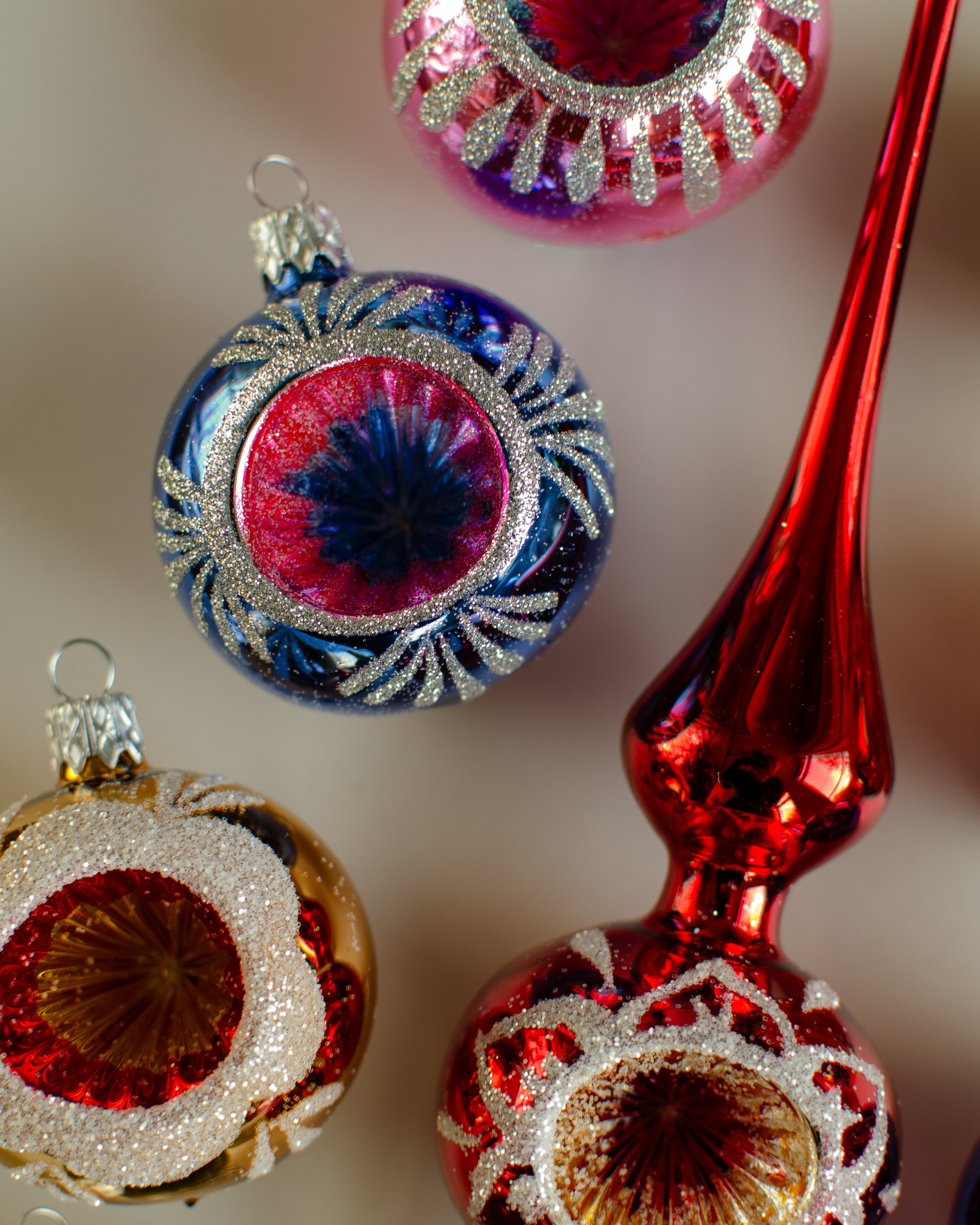 Rosette Baubles and Tree Topper set
