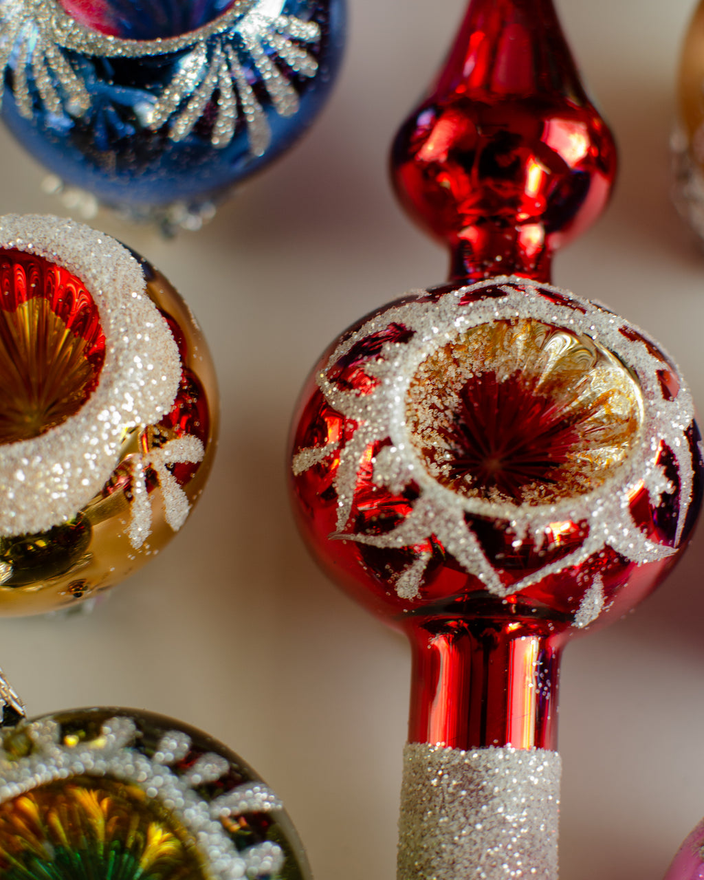 Rosette Baubles and Tree Topper set