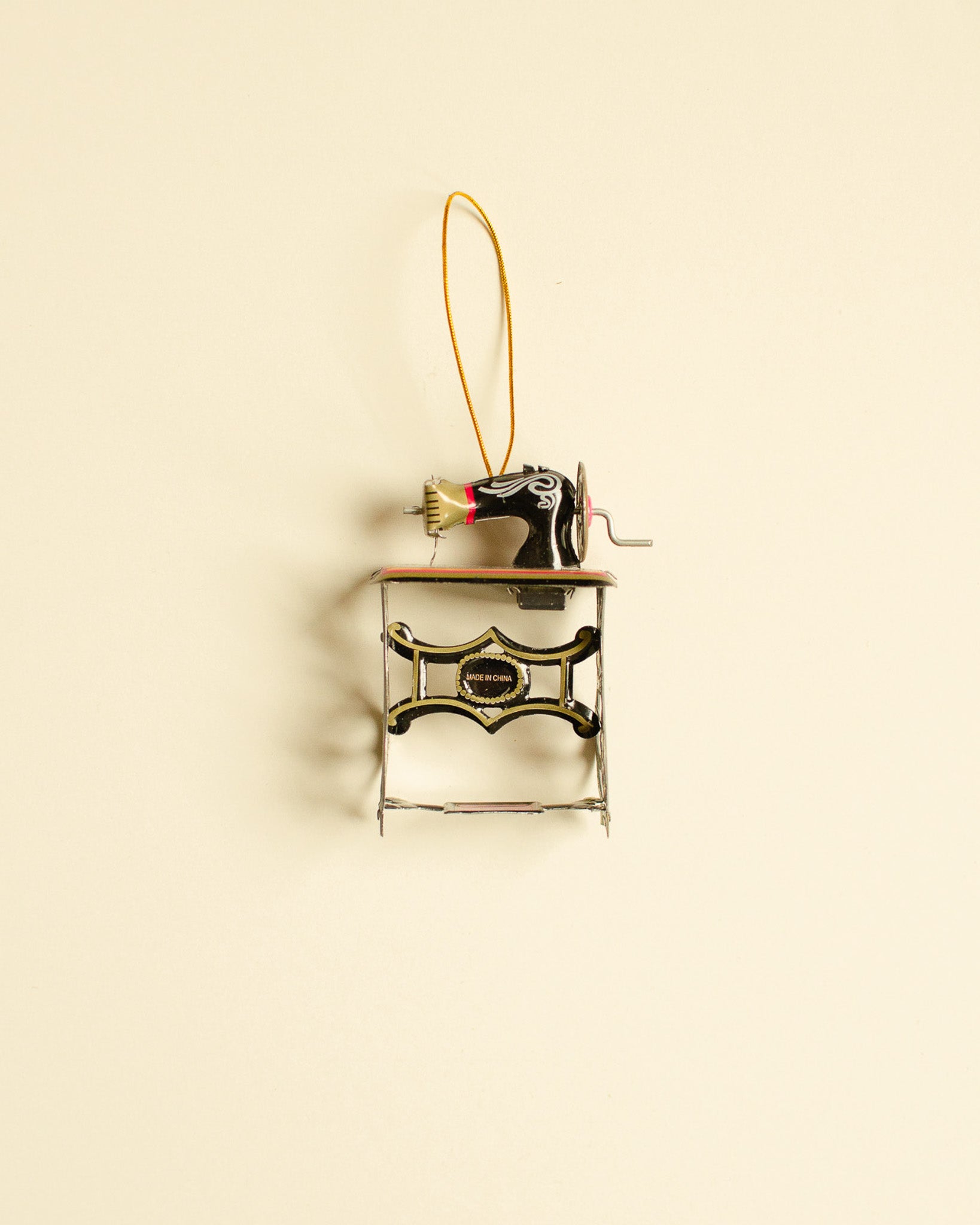 Tin Sewing Machine