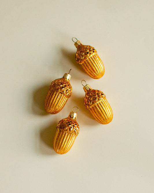 Acorn Ornament set of 4